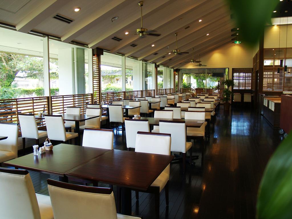 Okuma Private Beach & Resort Kunigami Bagian luar foto