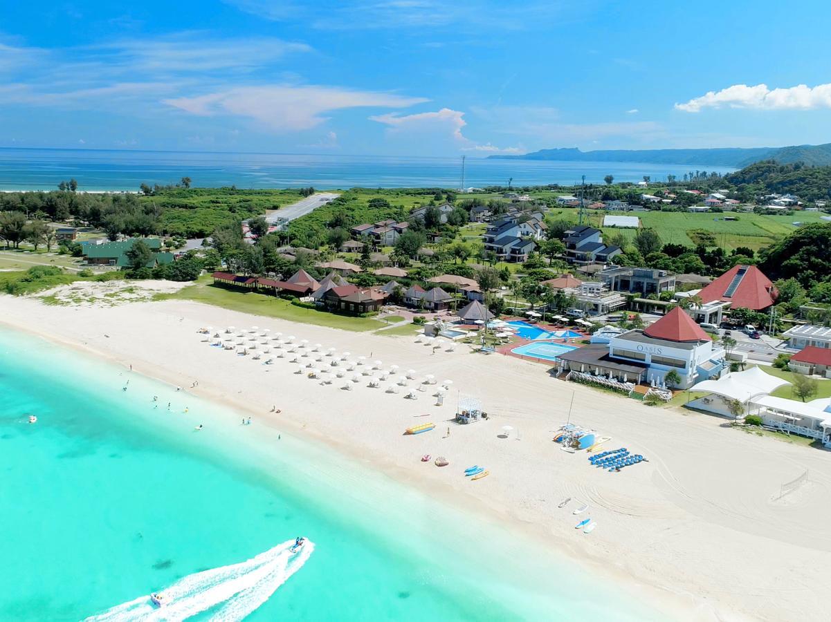 Okuma Private Beach & Resort Kunigami Bagian luar foto